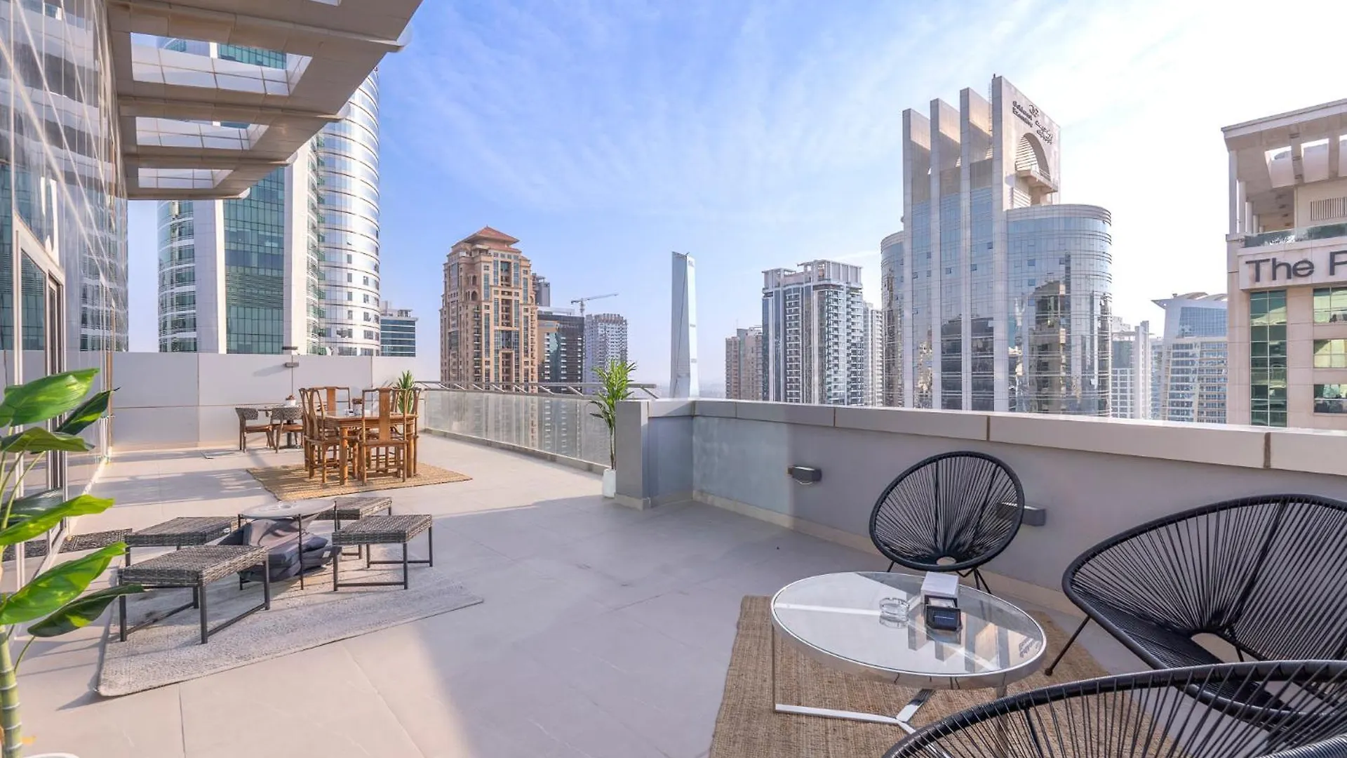 The Iconic Luxury 4Br Penthouse Near To Jumeirah Beach And Infront Of Dmcc Metro Station Dubai